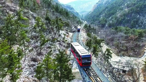 天蒙山观光缆车项目顺利通过国家索检中心的验收